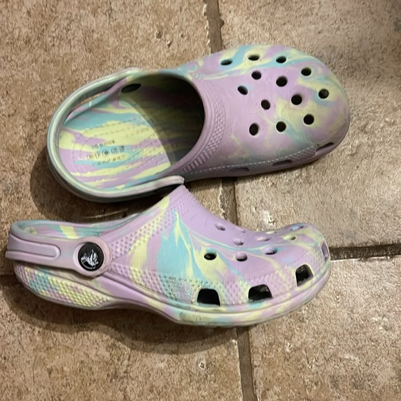 Crocs - Picture 3 of 5